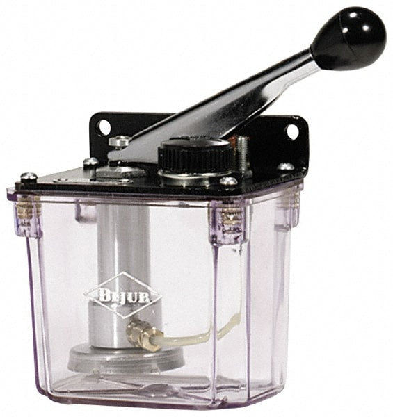 473.18 cc Reservoir Capacity, 1-5 cc Output per Stroke, Central Lubrication System Manual Pump