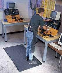 Wearwell - 3' Long x 2' Wide, Dry Environment, Anti-Fatigue Matting - Gray, Nitrile Blend with Nitrile Blend Base, Beveled on 4 Sides - Industrial Tool & Supply