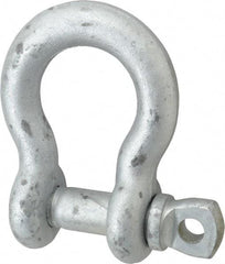 Made in USA - 1" Nominal Chain Size, 8.5 Ton Carbon Steel Screw Anchor Shackle - 1" Diam, 1-1/8" Pin Diam, 3-3/4" High x 1-11/16" Wide Inside Jaw, 2-1/2" Inside Width, 2-3/8" Max Body Thickness - Industrial Tool & Supply