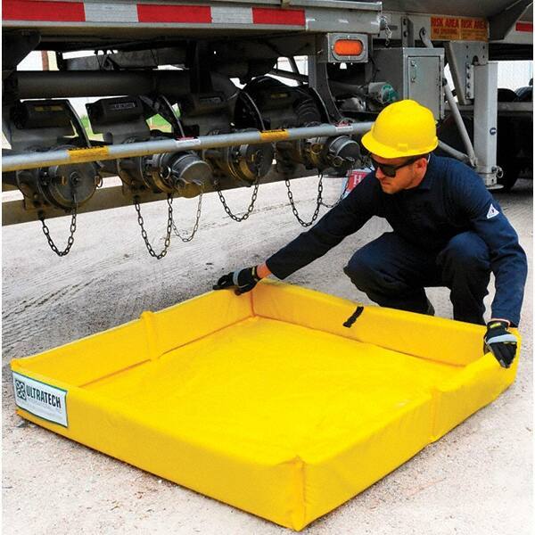 UltraTech - 75 Gal 18 oz PVC Containment Berm, Mini-Foam Wall - 1/2' High x 6' Wide x 4" Long - Industrial Tool & Supply