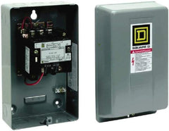 Square D - 3 Pole, 550 Coil VAC at 50 Hz and 600 Coil VAC at 60 Hz, 9 Amp NEMA Contactor - NEMA 1 Enclosure, 50 Hz at 550 Hz VAC and 60 Hz at 600 VAC - Industrial Tool & Supply