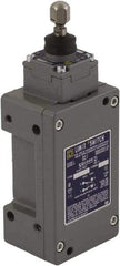 Square D - SPDT, NC/NO, 600 Volt, Screw Terminal, Plunger Actuator, General Purpose Limit Switch - 1, 2, 4, 6, 12, 13, 6P NEMA Rating, IP67 IPR Rating - Industrial Tool & Supply