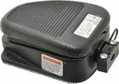 LINEMASTER - 1 Treadle, 20 Amp, 1 hp, Momentary (MO), SPDT, Electric Foot Switch - 1 NEMA Rated, IP20, Cast Iron, 4-1/2" Long x 3-1/2" Wide x 1-3/4" High - Industrial Tool & Supply