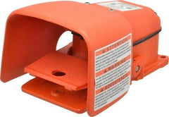 LINEMASTER - 1 Treadle, 15 Amp, 1/2 hp, Momentary (MO), DPDT-DB, Electric Foot Switch - 2, 4 & 13 NEMA Rated, IP56, Cast Iron, 9" Long x 5.88" Wide x 4-1/2" High - Industrial Tool & Supply