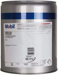Mobil - 5 Gal Pail, ISO 32, SAE 10, Air Compressor Oil - -20°F to 400°, 29.5 Viscosity (cSt) at 40°C, 5.5 Viscosity (cSt) at 100°C - Industrial Tool & Supply
