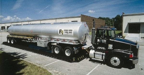 UltraTech - 5,385 Gal Polyethylene High Wall Berm - 1' High x 12' Wide x 60" Long - Industrial Tool & Supply