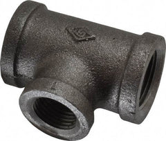 B&K Mueller - Size 3/4 x 1/2", Class 150, Malleable Iron Black Pipe Reducing Tee - 150 psi, Threaded End Connection - Industrial Tool & Supply