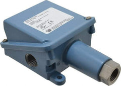 United Electric Controls - 10 to 100 psi Adjustable Range, 1,500 Max psi, General Purpose Diaphragm - 1/2 NPTF - Industrial Tool & Supply