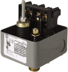 Square D - 1 NEMA Rated, DPST, 110 to 125 psig, Vacuum Switch Pressure and Level Switch - Adjustable Pressure, 575 VAC, 0.13 Inch NPSF Connector, Screw Terminal, For Use with Air Compressors, Electrically Driven Water Pumps - Industrial Tool & Supply