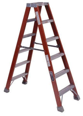 Louisville - 5 Steps, 3' High, Type IA Rating, Fiberglass Step Ladder - 300 Lb Capacity - Industrial Tool & Supply
