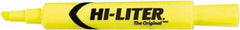 UNIVERSAL - Yellow Highlighter - Chisel Tip, AP Nontoxic Ink - Industrial Tool & Supply