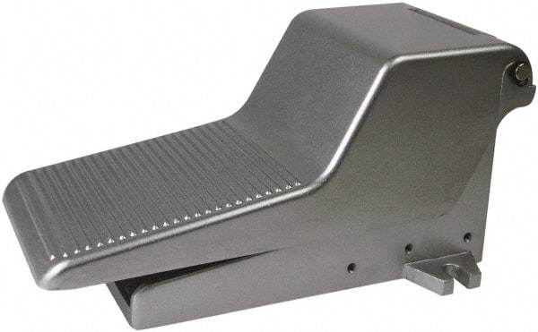 PRO-SOURCE - 1/4" NPT Manual Mechanical Valve - 3 Way, 2 Position, Foot Pedal/Spring, 0.65 CV Rate & 127.98 Max psi - Industrial Tool & Supply