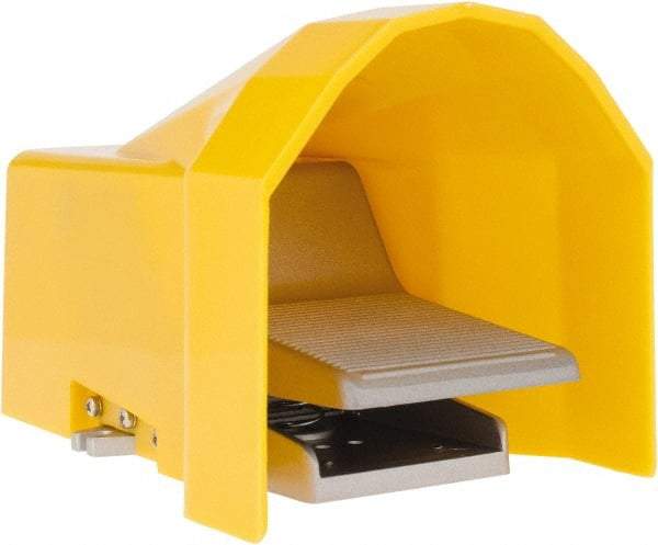 PRO-SOURCE - 1/4" NPT Manual Mechanical Valve - 3 Way, 2 Position, Foot Pedal/Spring with I Guard, 0.65 CV Rate & 127.98 Max psi - Industrial Tool & Supply