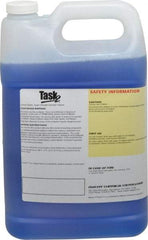 Master Fluid Solutions - 1 Gal Bottle Cleaner/Degreaser - Liquid, Citrus - Industrial Tool & Supply