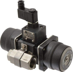 Gemini Valve - 3/4" Pipe, 720 psi WOG Rating Stainless Steel Pneumatic Spring Return with Solenoid Actuated Ball Valve - Reinforced PTFE Seal, Standard Port, Threaded (NPT) End Connection - Industrial Tool & Supply