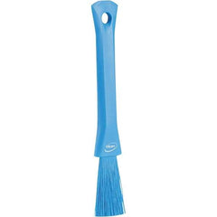 Vikan - 2-1/4" Bristle Length, Polyester Detail Brush - 1-1/4" Long x 0.4" Wide Head, 8.07" OAL, Ergonomic Handle, Blue, Polypropylene Block - Industrial Tool & Supply